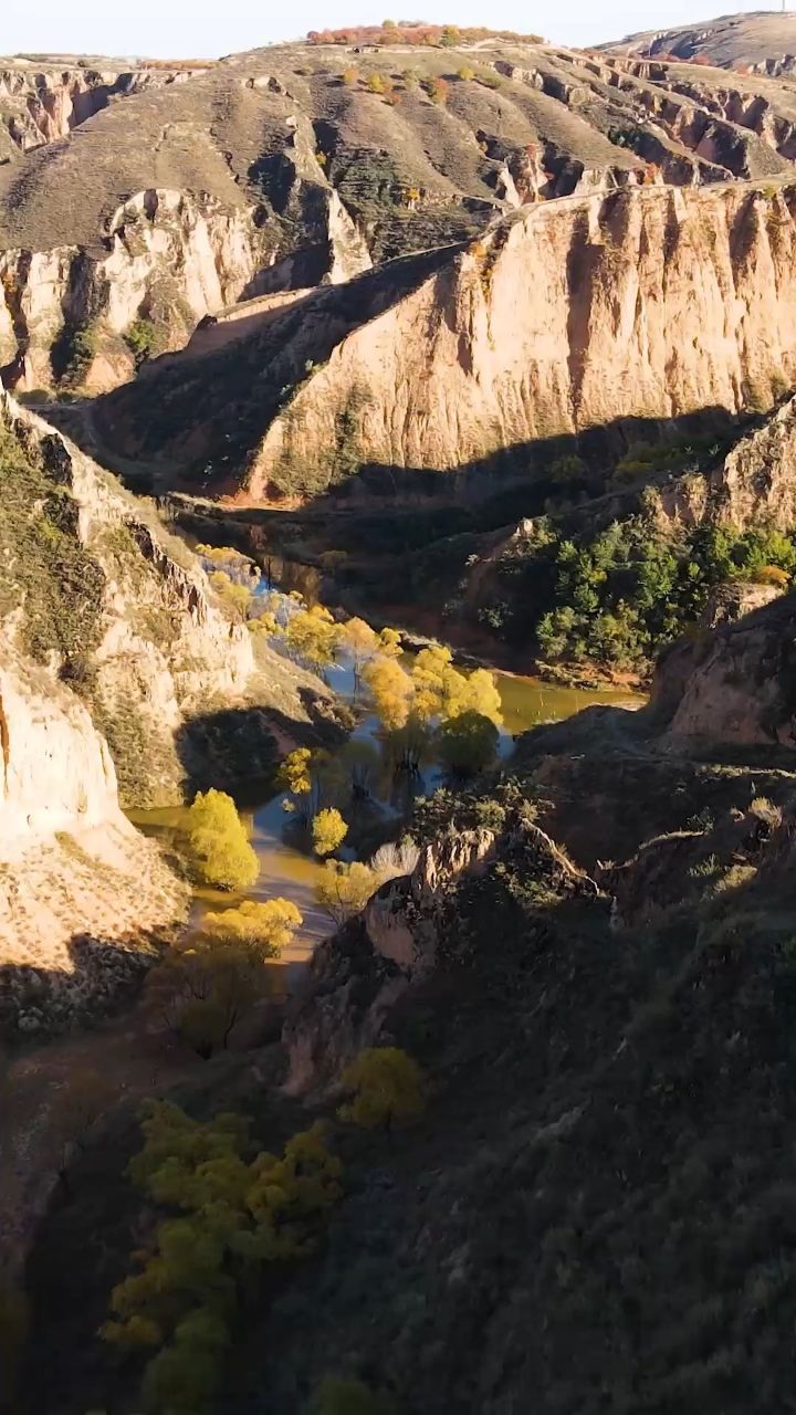 听陕北民歌《看山,带你逛黄土高坡美丽的二道圪梁