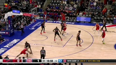 《NBA全场集锦》配合天衣无缝！巴恩斯人缝不看人妙传助攻珀尔特尔单手劈扣