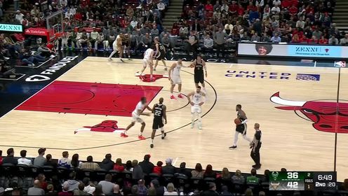 《芝加哥公牛》【回放】NBA常规赛：雄鹿vs公牛英文原声全场回放