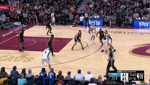 《NBA骑士》进攻组织一把抓！班凯罗突破分球妙传篮下的卡特轻松扣篮吃饼