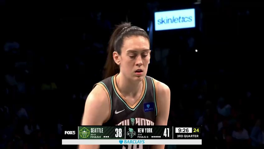 风暴vs自由人 WNBA常规赛：西雅图风暴vs纽约自由人第3节中文解说回放