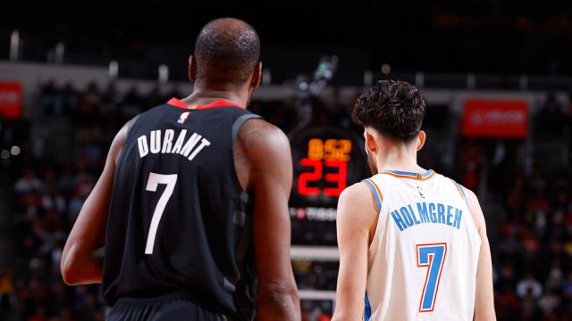 雷霆111-91火箭 亚历山大连续112场20+率队末节爆发再杀火箭