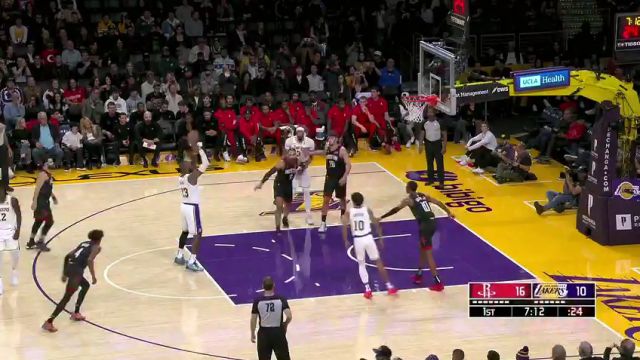 NBA常规赛：火箭vs湖人第1节中文解说回放