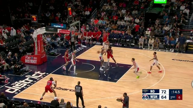 放着我来！英格拉姆节末化身得分机器 拉杆上篮接外线三分连续取分