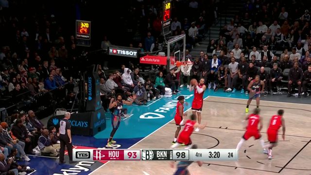 手感简直无解 托马斯接球急停干拔三分行云流水