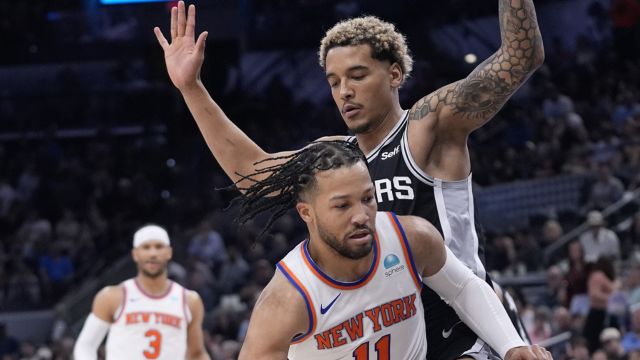 布伦森vs马刺集锦 空砍61+4+6无解投射砍生涯得分新高