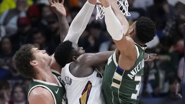雄鹿vs鹈鹕五佳球 字母哥与锡安天赋对决