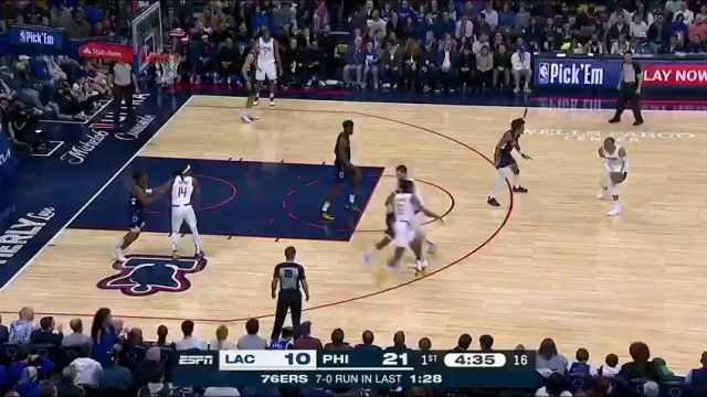 NBA常规赛：快船vs76人第1节英文原声回放