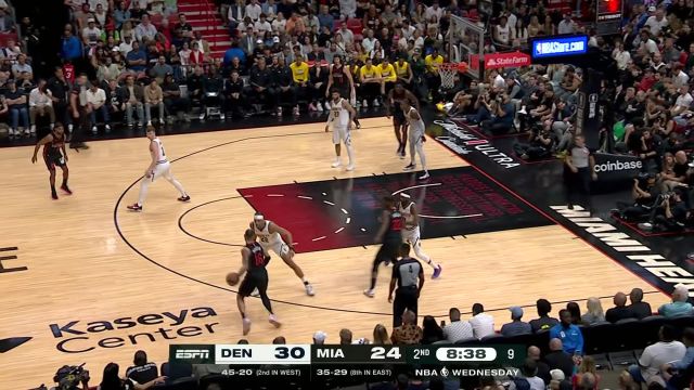 艺高人胆大！马丁单挑防守左路突破 滞空中投高难取分