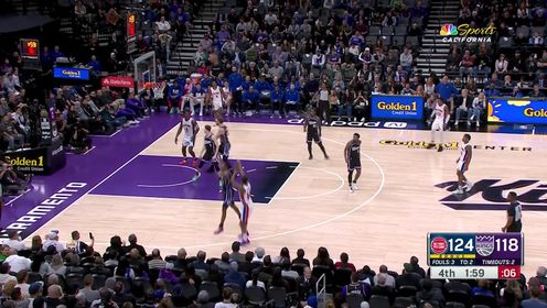 《NBA全场集锦》胜利近在咫尺！伯克斯接球就投顶着防守命中三分