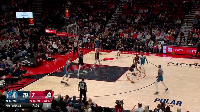 伤口上撒盐 唐斯趁势抢断爱德华兹追身三分稳稳命中