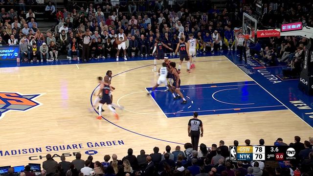 胸口憋着火气 布伦森倒地拒绝被保罗拉起