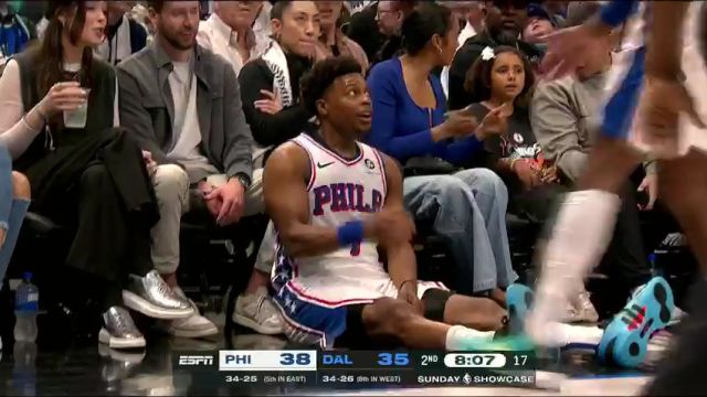 NBA常规赛：费城vs独行侠第2节英文原声回放