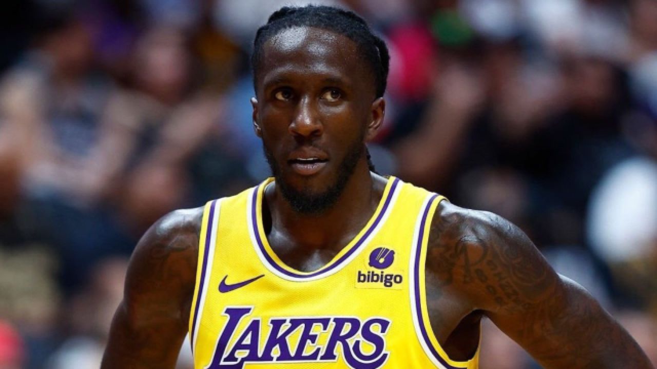 手感不错!湖人首节命中4记三分 普林斯回归射手本色