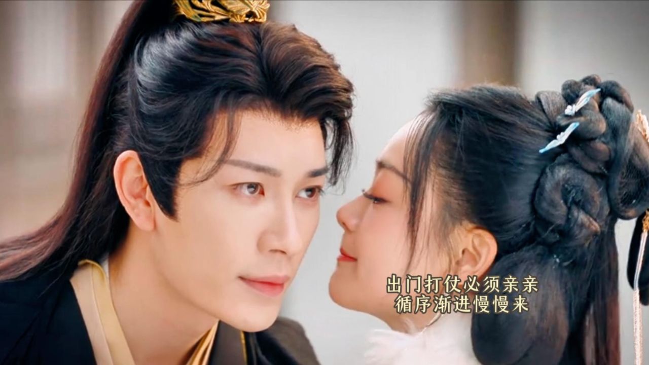 新婚夜媳妇要守孝,将军隐忍克制的爱,太拿得出手了_高清1080P在线观看平台_腾讯视频