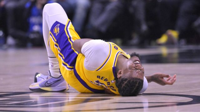 湖人遭重创！雷迪什遭遇右脚踝扭伤，两周内评估，预计缺席6连客