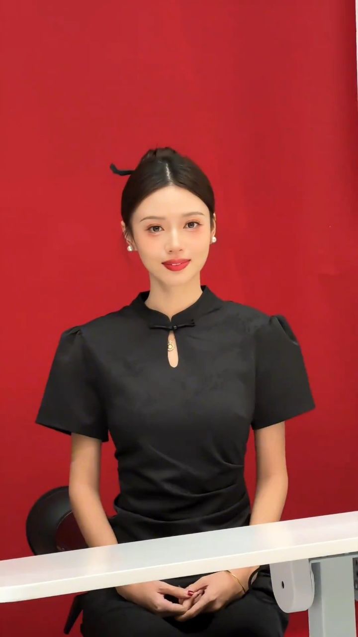 更适合中国宝宝体质的证件照#红底证件照 #新中式