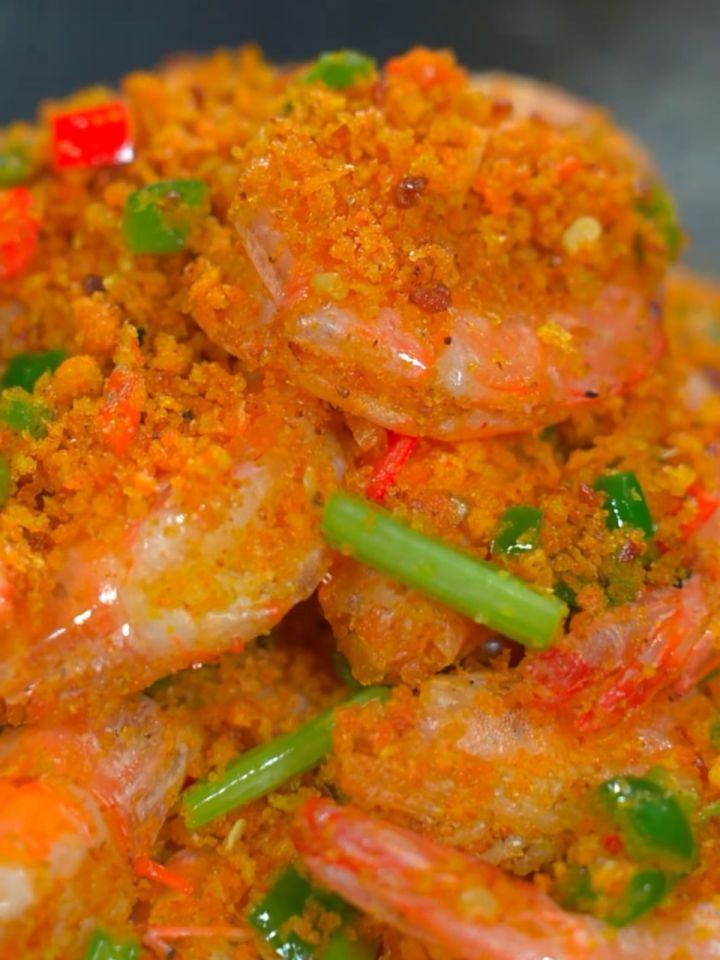 今日份如何做避风塘炒虾|连壳都能一起吃的避风塘炒虾,做法简单又美味