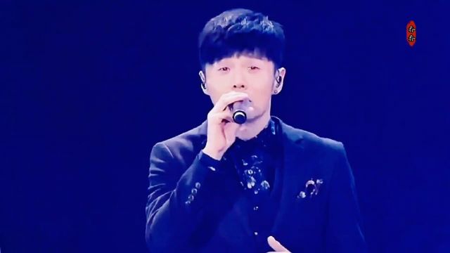 李荣浩演唱的《李白》