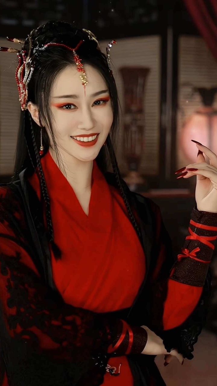 斗胆挑战恋爱脑事业型 疯批女反派角丽谯——莲花楼-挑战100个反派