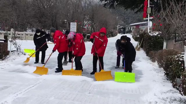 受雨雪寒潮天气持续影响,崂山风景区全线暂时封闭