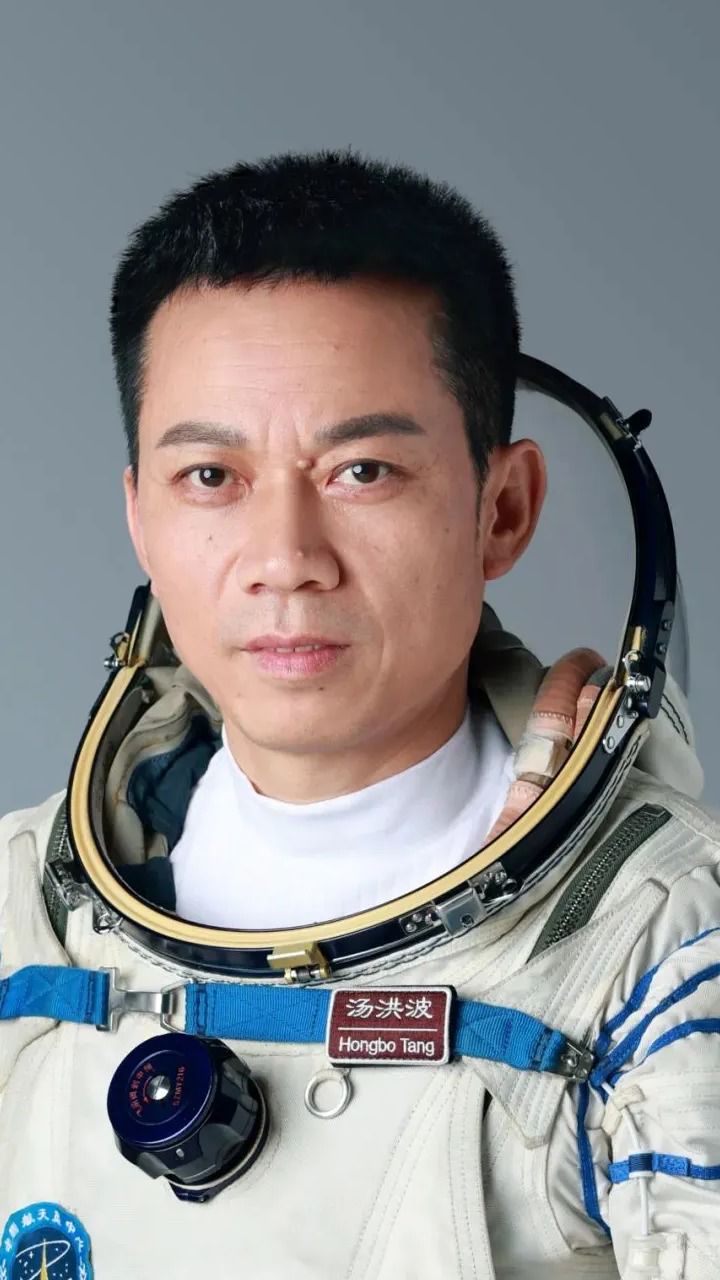 215天!中国在轨飞行时间最长航天员,湖南伢子汤洪波创新纪录