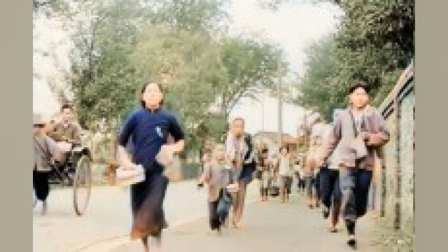 1937年,日本于大屠杀前轰炸南京真实影像,含日军机被击落镜头 #珍贵历史影像 #真实影像 #历史 #铭记历史0001