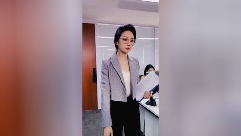 小璐一路勇闯关卡押送宝箱,没想到背后神秘的操控人竟然是他!