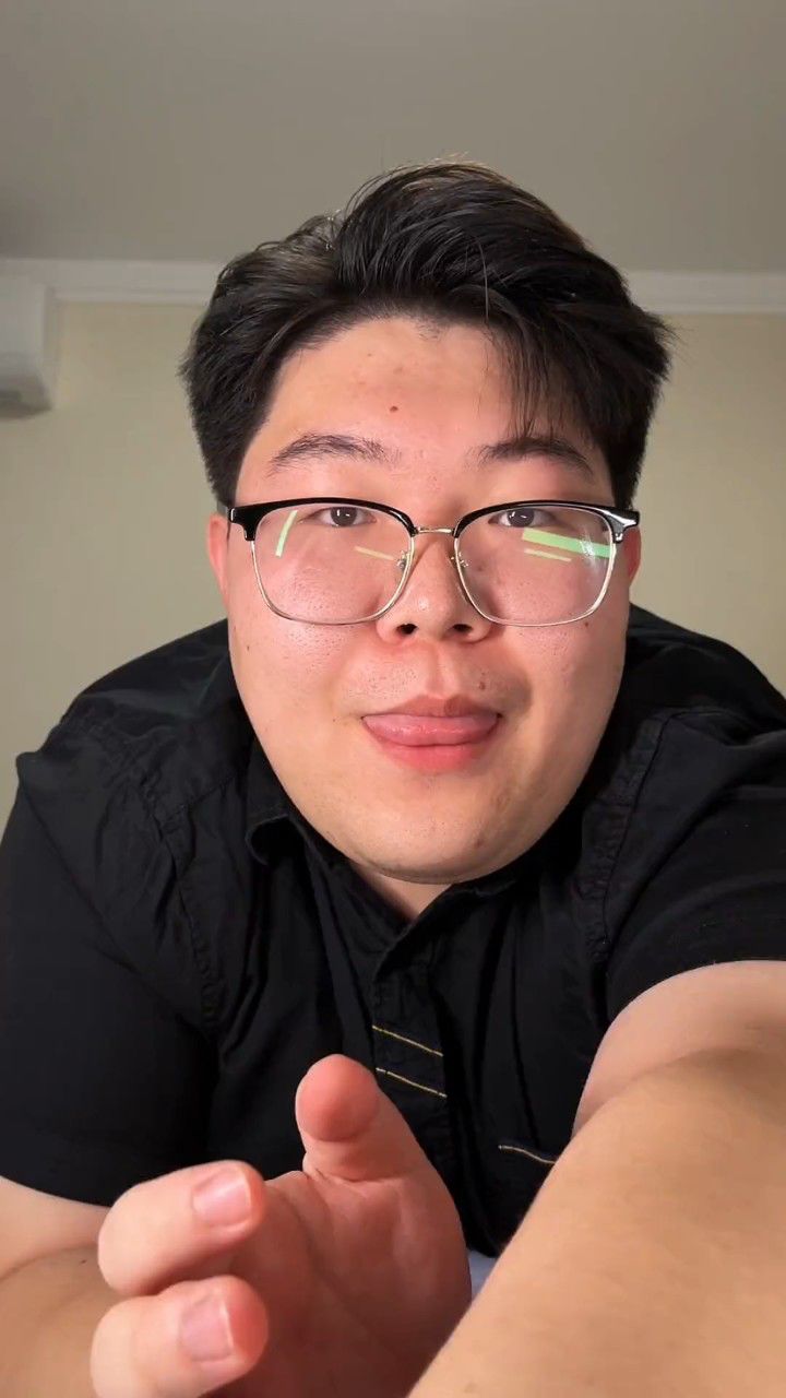 受委屈了别硬撑来哥哥抱抱真是个爱哭鼻子的小朋友油腻文学人间油物