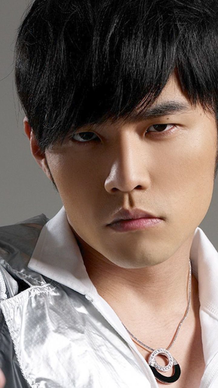 周杰伦亲历台湾地震称"晃到不行",多位艺人发文提醒注意安全