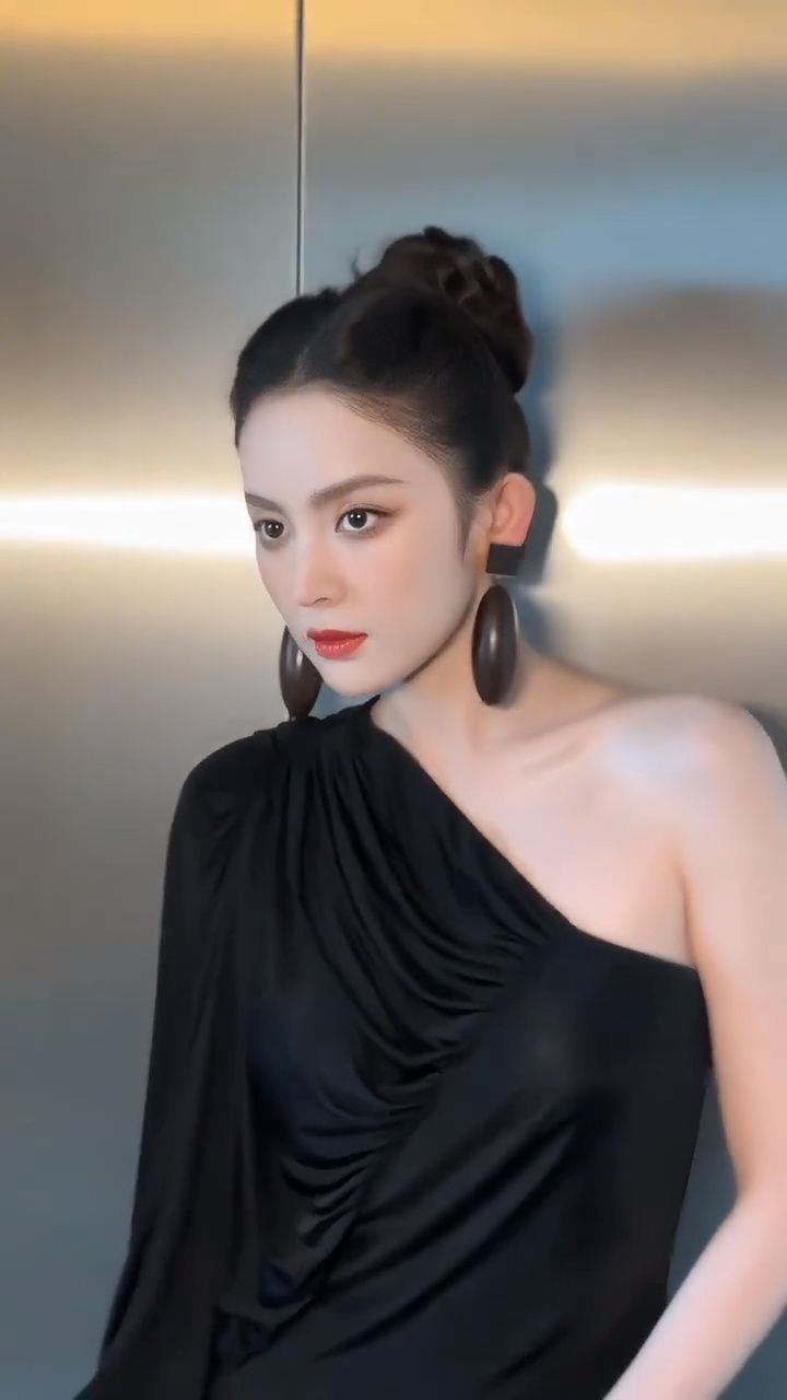 古力娜扎(gulnazar).