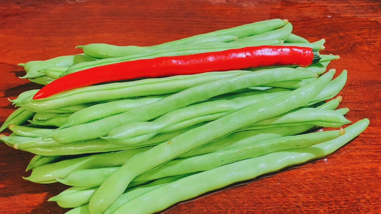 炒四季豆,直接下锅炒就是大错,教你一招 ,清甜爽脆营养不流失