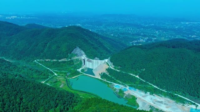 广安龙滩水库即将竣工前锋区华蓥山龙滩水库即将竣工