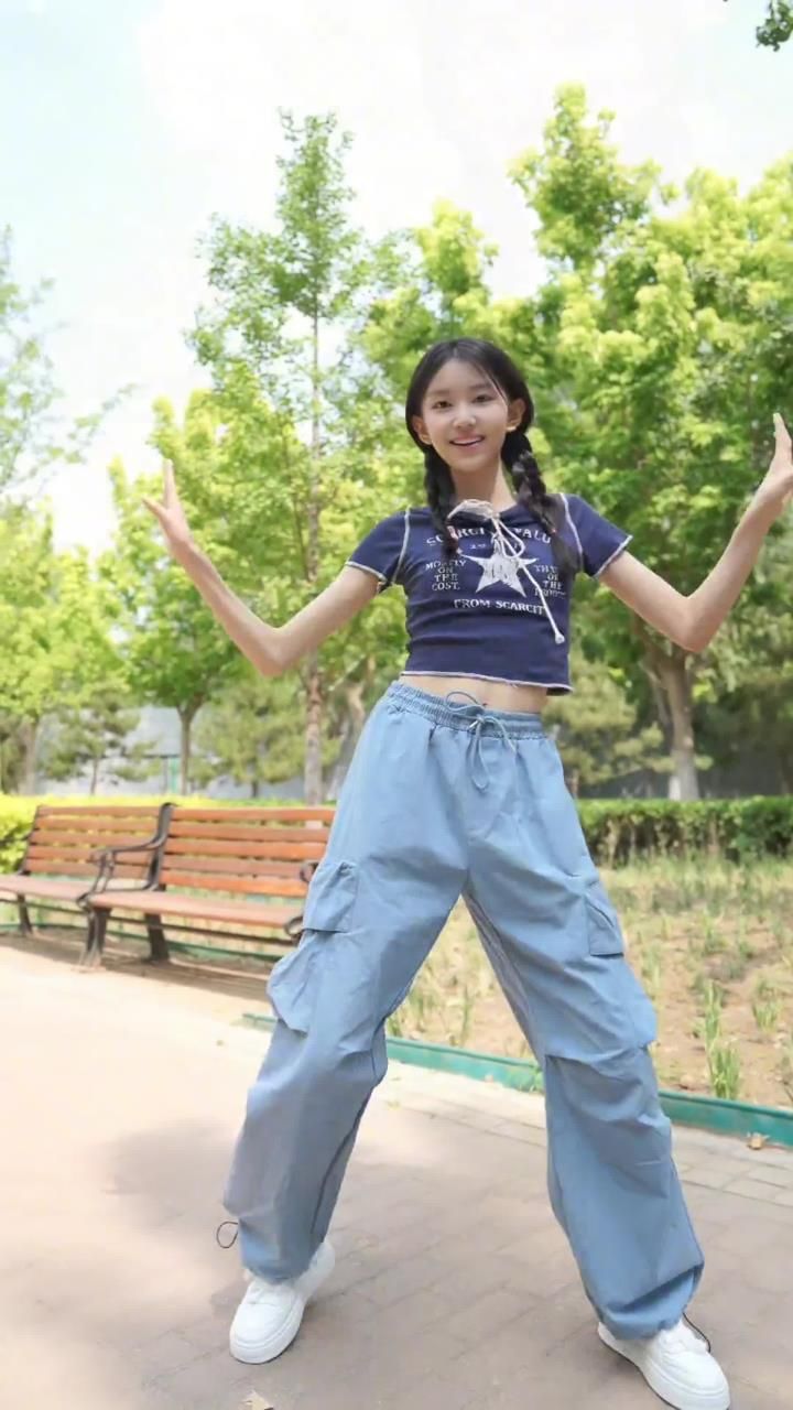 宋小睿#美女 #queencrd#queencrd舞蹈挑战#浅跳一下#舞蹈