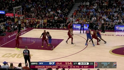 《NBA骑士》大中锋也能下快攻 艾伦抢断反击一骑绝尘完成劈扣