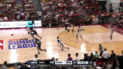 《NBA全场集锦》反击速度快如闪电！拉拉维亚抢断反击上篮打进
