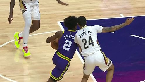 《NBA全场集锦》团队配合完美！爵士双人连线晃开防守助攻凯斯勒双臂灌筐