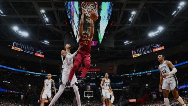 贾莱特-阿伦vs马刺集锦 独揽29+16大号两双教育文班亚马