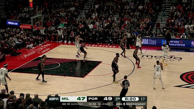 终结曾经的美好 利拉德超远三分抬手就射精准无比