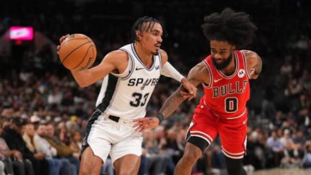特雷-琼斯vs公牛集锦 空砍生涯新高30分外加9篮板功亏一篑