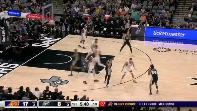 对自家篮筐就是不用客气 瓦塞尔携手索汗各上演一记精彩暴扣