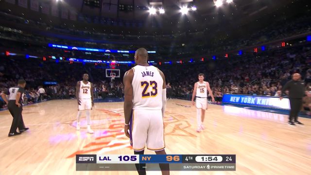 浓眉禁区防守滴水不漏 老詹翻身后仰杀死比赛后摇头晃脑庆祝