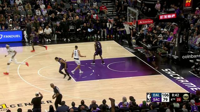 杀人还要诛心！欧文连中两记三分在伤口上再撒一把盐