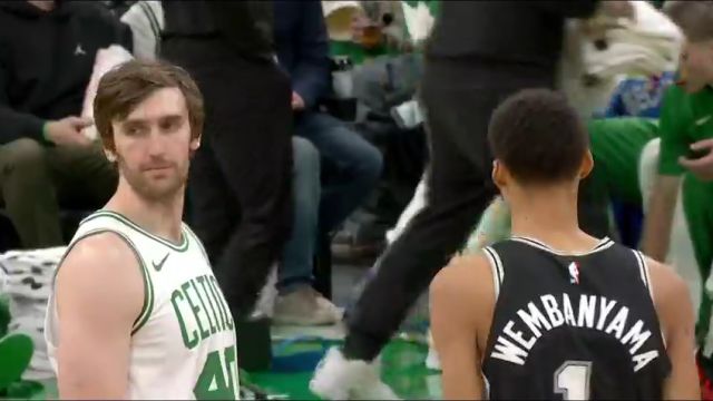 NBA常规赛：马刺vs凯尔特人英文原声全场回放