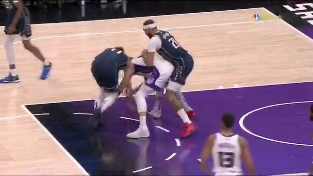 独行侠vs国王第3节英文原声回放