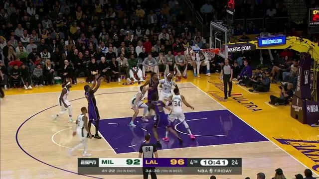 雄鹿vs湖人第4节英文原声回放