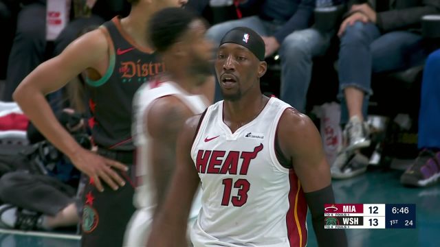 这饼吃的真爽！阿德巴约机敏跑位一飞冲天 连续空配得手肆虐篮筐