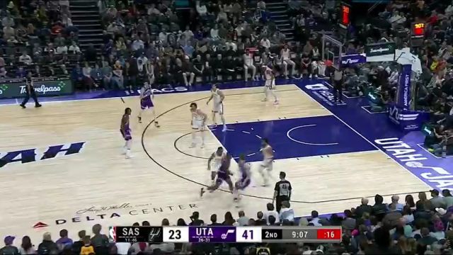 NBA常规赛：马刺vs爵士第2节英文原声回放