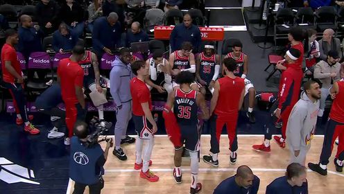 《NBA全场集锦》【回放】马刺vs奇才第1节英文原声回放