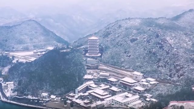 浙江天台银装素裹雪景如画